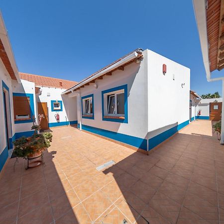 Hostel O Patio Pegoes Exterior photo